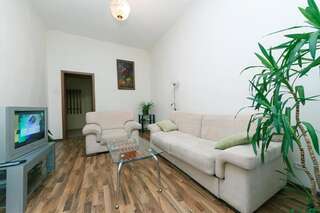 Апартаменты UKR Apartments in the Centre Киев Апартаменты с 1 спальней: ул. Бассейная, 5A-5